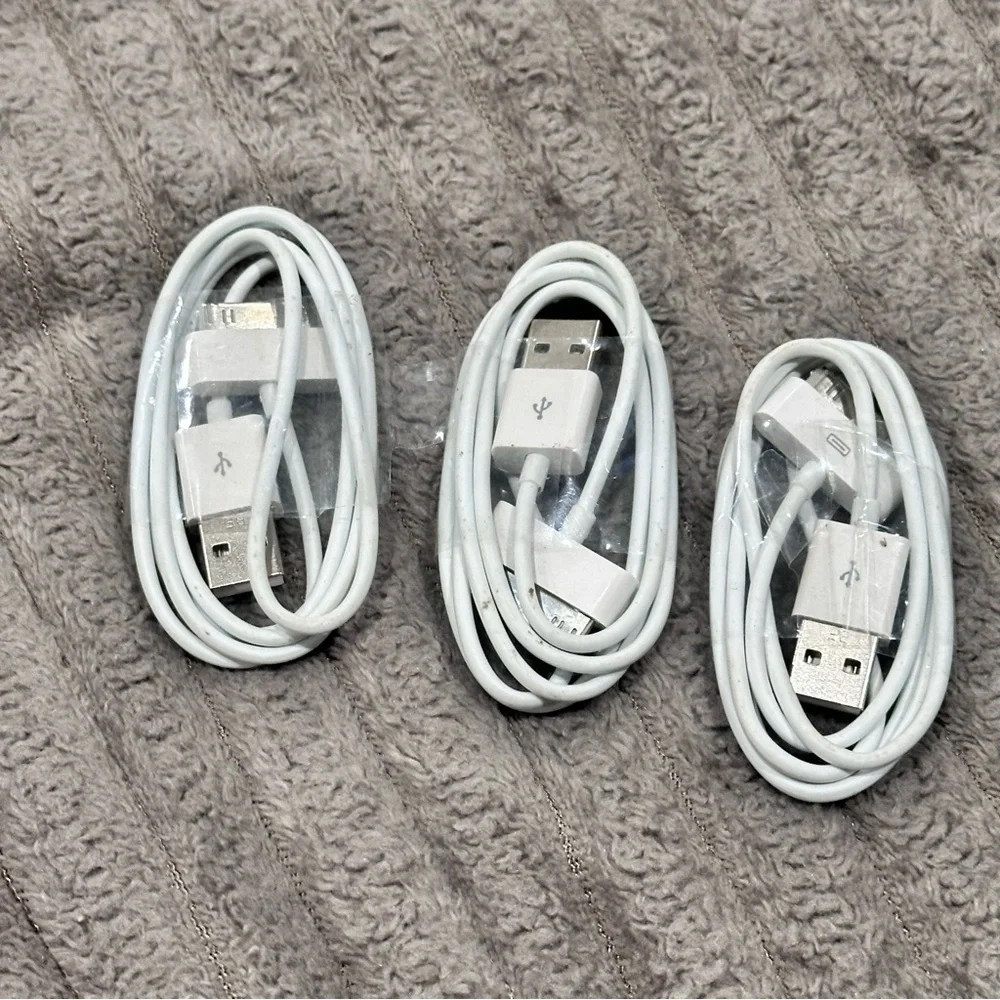 Apple 30 Pin White USB Charging Cable